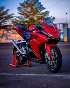 Honda CBR250RR Bike Wallpapers APK screenshot 1